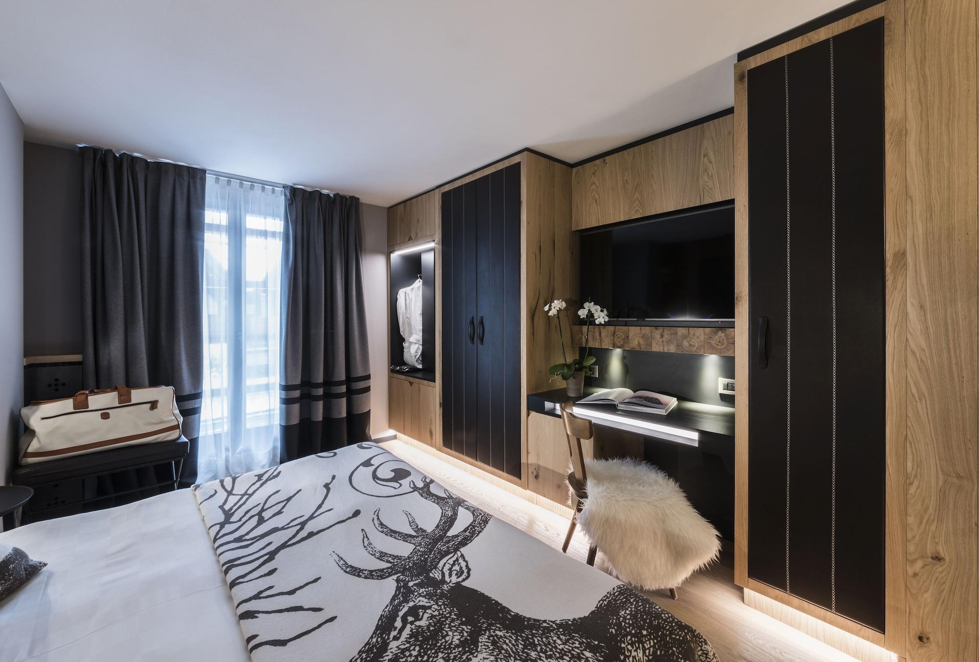 Majestic Hotel Madonna 外观 照片